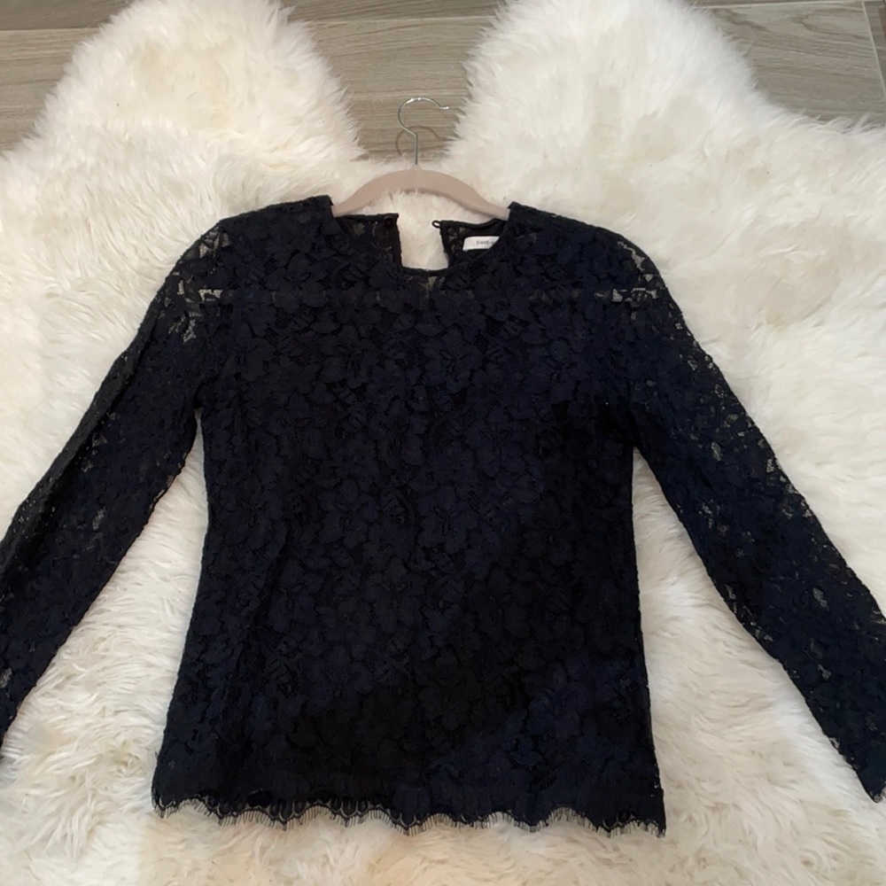 Diane von Furstenerg lace top size 0